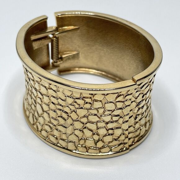 Gold Tone Wide Embossed Metal Clamper Hinged Bangle Bracelet Fashion Statement - Picture 1 of 6